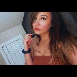 Meet your Posher, Hannah